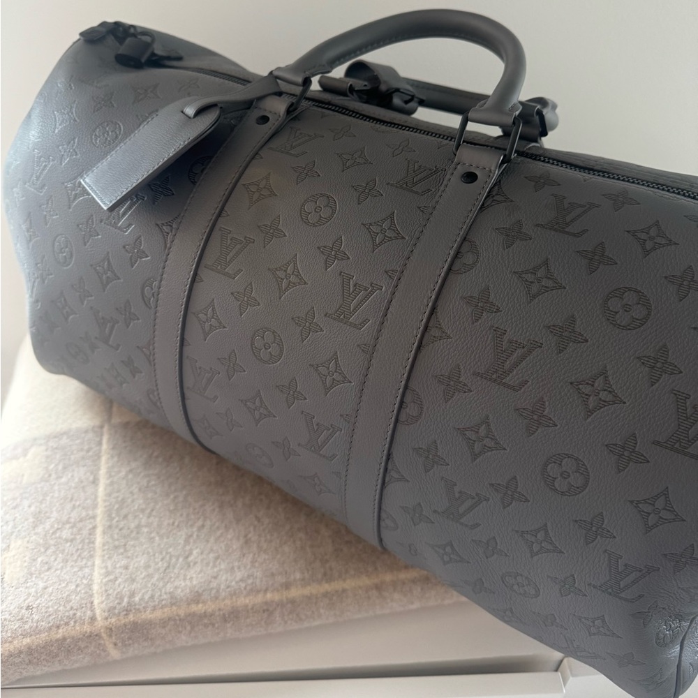 Louis Vuitton Keepall Bandouliere 50 in Anthracite Grey - Picture 3 of 6